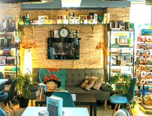 BOOKING HILL, το παραμυθένιο βιβλιοκαφέ στη Δάφνη (βίντεο)