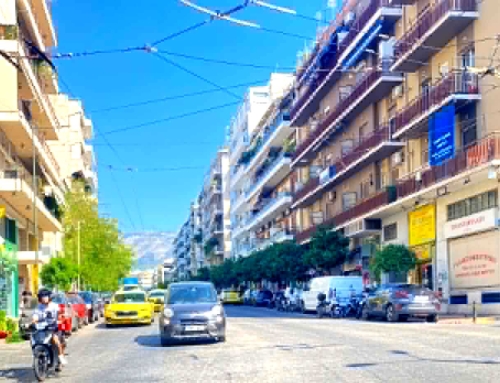 Έχουμε και στάδιο, “πάμε μια βόλτα στο Παγκράτι…”